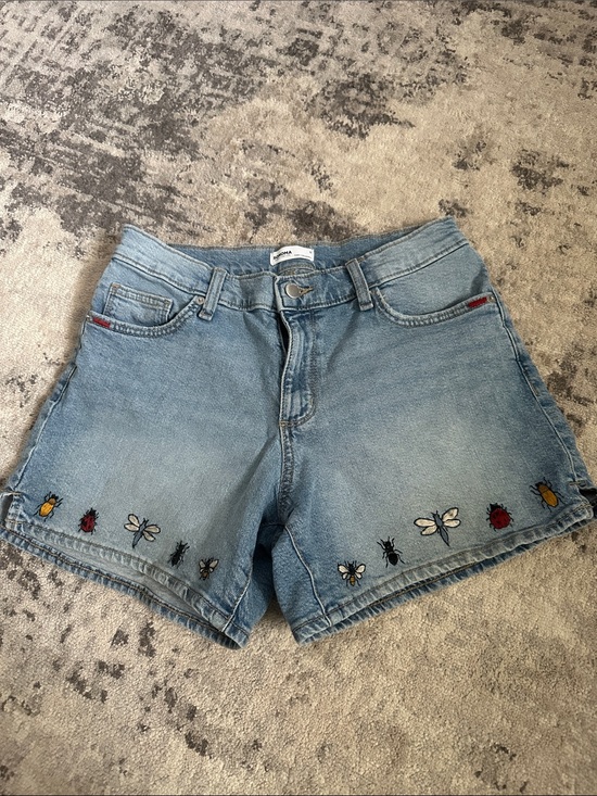 Sonoma Goods For Life Pants - Women's Jeans Embroidered Bug Denim Shorts | Noah Kahan Concert